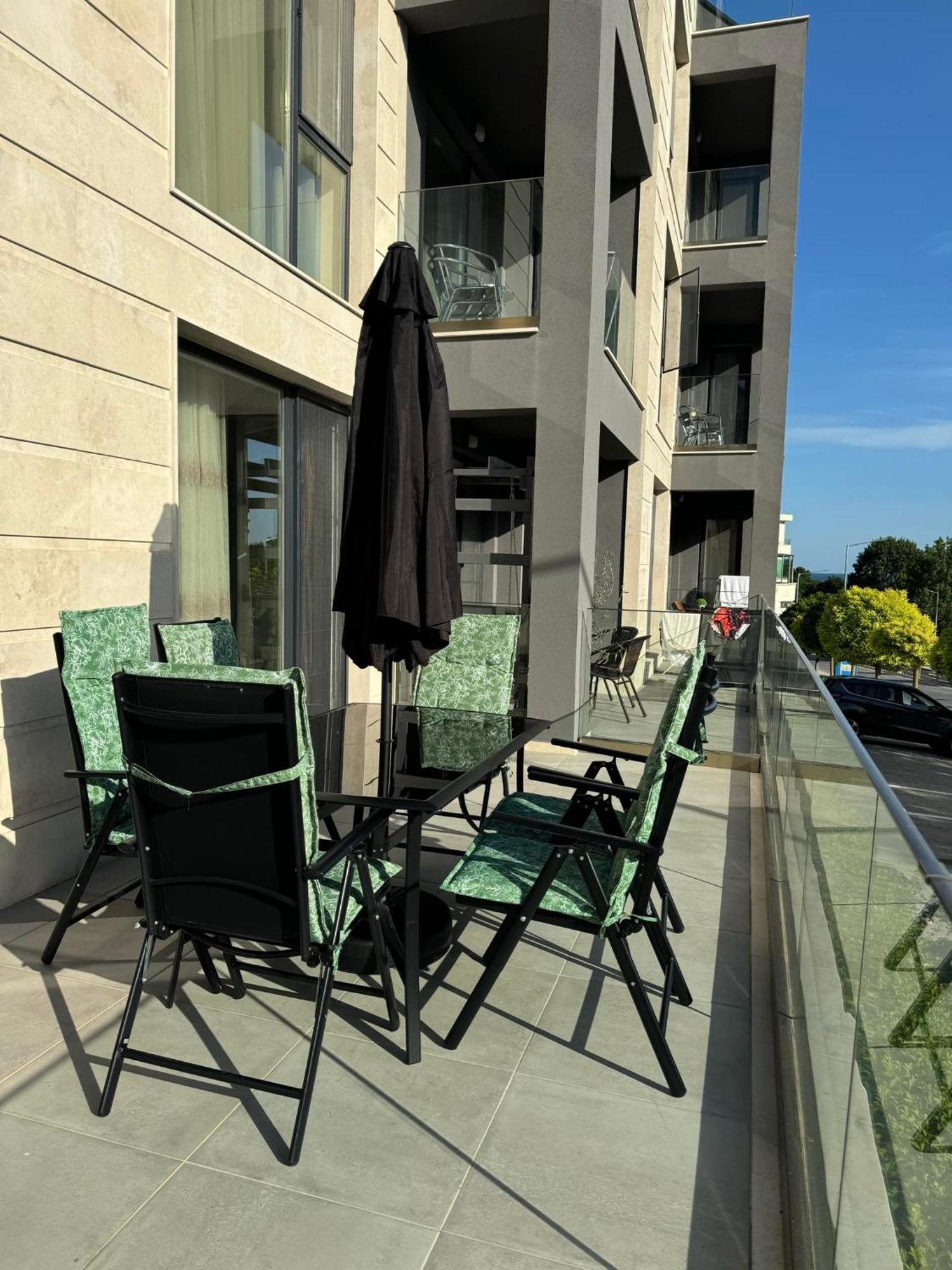 Apartment Perla - Атеа Complex Kavarna Buitenkant foto
